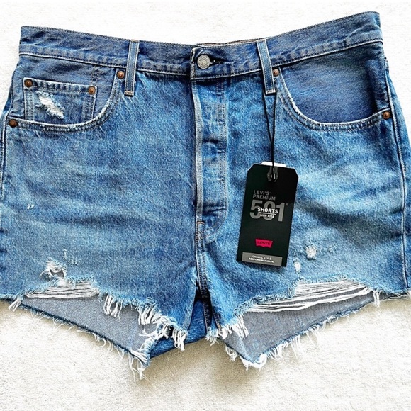 Levi's Pants - LEVI’S 501 NWT PREMIUM DENIM SHORTS WOMEN’S SIZE 34 Distressed High Waist